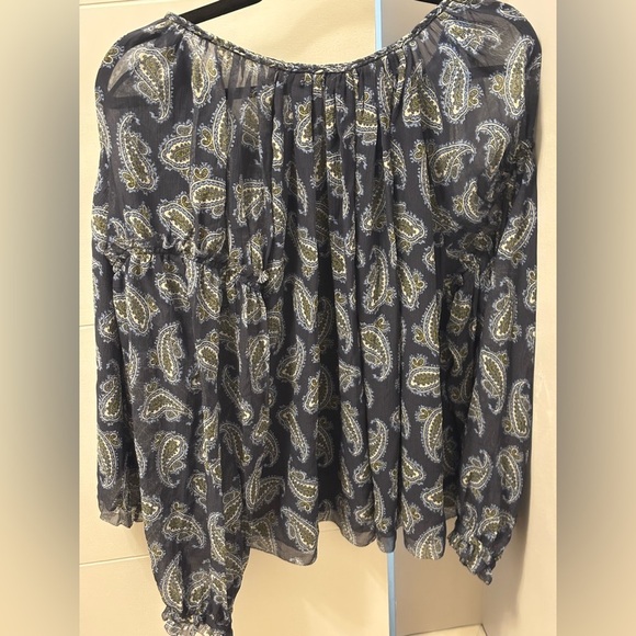 Unsubscribed Women’s Navy Blue Paisley Long Sleeve Flowy Blouse Size 10 - Picture 3 of 5